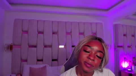 Snapshot of miia_schwarz chatting on May 2026 02:02:02 PM Miia Schwarz online show from May 2026 02:02:02 PM