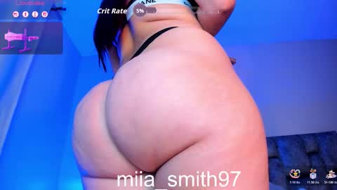 mia online show from November 2025 09:28:01 PM