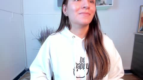 Miia 3 online show from December 2024 12:27:02 PM