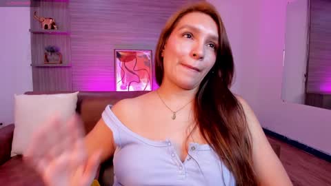 Miia 3 online show from January 2025 03:56:02 PM