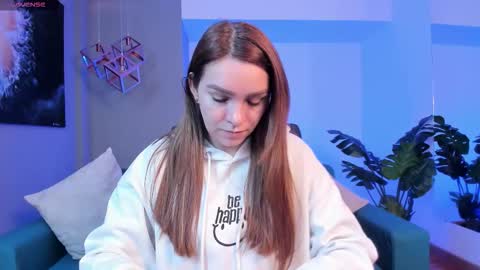 Miia 3 online show from November 2025 11:31:02 AM