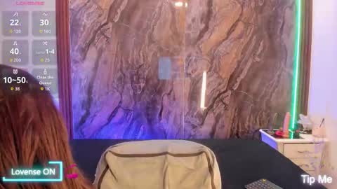 Mia collins online show from November 2025 03:04:01 PM