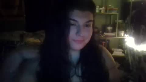 Snapshot of miiameows chatting on December 2024 01:27:02 PM mamimeows online show from December 2024 01:27:02 PM