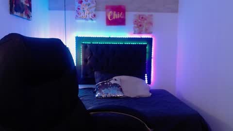 Snapshot of miichael_black chatting on February 2025 08:19:01 PM Michael Black online show from February 2025 08:19:01 PM