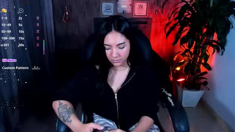 Snapshot of miichael_black chatting on November 2025 02:30:01 PM Michael Black online show from November 2025 02:30:01 PM