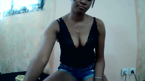 Snapshot of miichouu chatting on May 2026 07:05:02 AM Miichouu online show from May 2026 07:05:02 AM