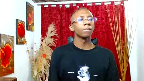 Snapshot of miilo18 chatting on February 2026 09:21:01 PM milo online show from February 2026 09:21:01 PM