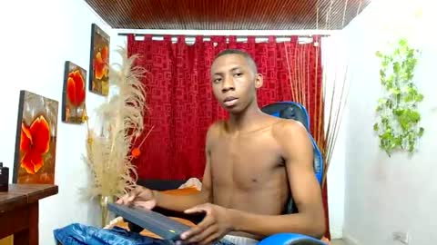 Snapshot of miilo18 chatting on February 2026 09:48:02 PM milo online show from February 2026 09:48:02 PM