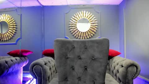 miilu  online show from December 2024 03:32:01 AM