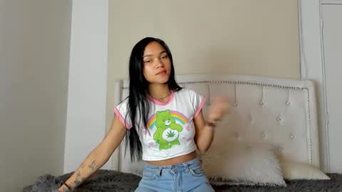 Snapshot of miiss_scarlett1 chatting on March 2025 09:17:01 PM Scarlett online show from March 2025 09:17:01 PM