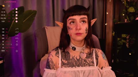 mika_moon_ online show from December 2024 05:55:01 PM