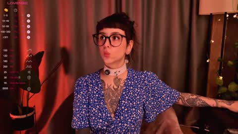 mika_moon_ online show from December 2024 06:50:01 PM