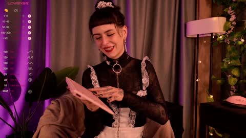 mika_moon_ online show from December 2024 08:05:02 PM