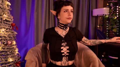 mika_moon_ online show from December 2024 08:43:01 PM