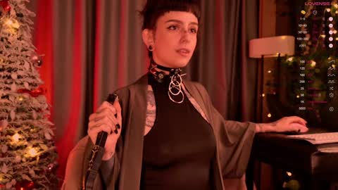 mika_moon_ online show from December 2024 08:37:01 PM