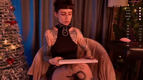 mika_moon_ online show from December 2024 11:39:02 PM