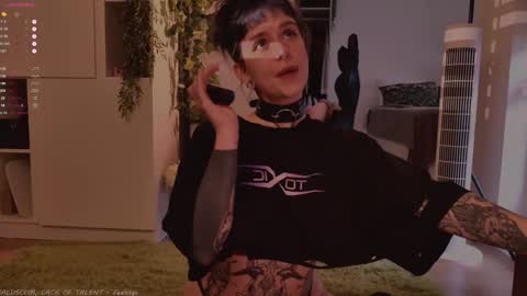 mika_moon_ online show from September 2025 12:15:02 PM