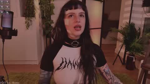 mika_moon_ online show from October 2025 04:53:02 PM