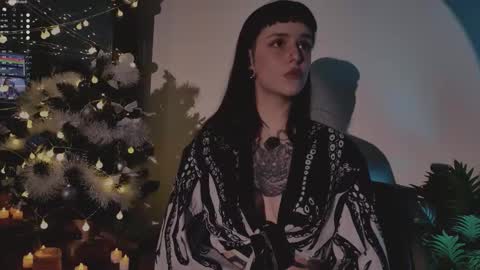 mika_moon_ online show from December 2025 06:48:01 PM