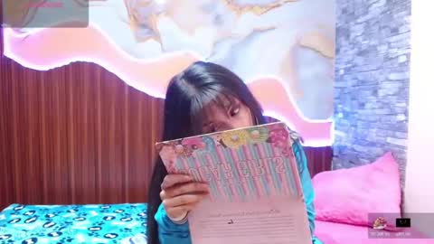 Snapshot of mikaela303av chatting on November 2025 02:43:02 AM mikaela303av online show from November 2025 02:43:02 AM