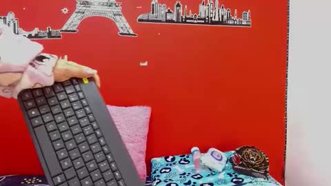 Snapshot of mikaela303av chatting on November 2025 04:44:01 AM mikaela303av online show from November 2025 04:44:01 AM