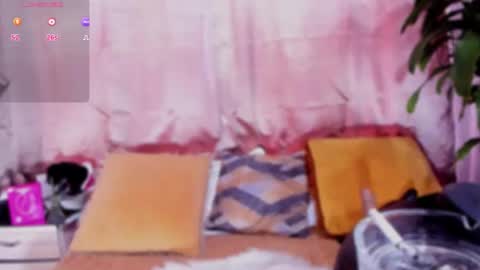 Snapshot of mikaela_lust chatting on October 2025 01:58:01 PM Mikaela Lust online show from October 2025 01:58:01 PM