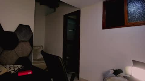 Mikaela blondie bigass online show from April 2026 07:00:02 PM
