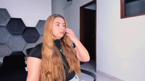 Mikaela blondie bigass online show from April 2026 07:01:01 PM