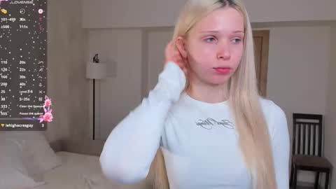 Angel girl online show from February 2026 08:51:02 PM