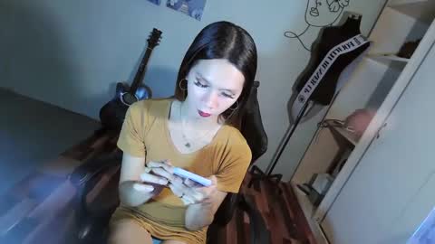 ELLA online show from February 2025 03:18:02 PM