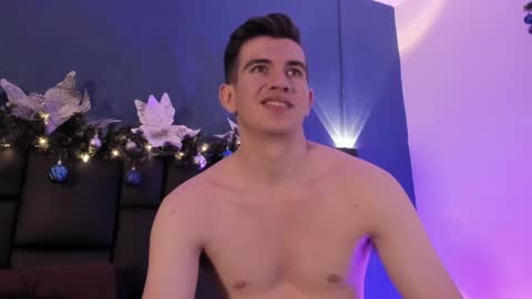 mikael online show from December 2025 04:52:01 AM