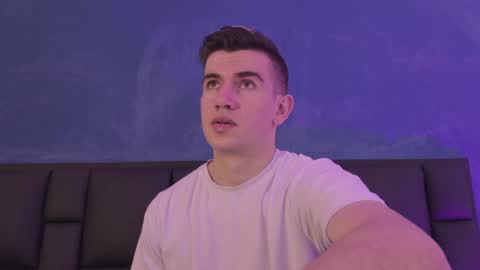 mikael online show from March 2026 04:24:04 AM