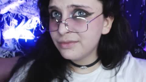 Mika online show from October 2025 10:11:01 PM