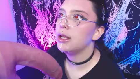 Snapshot of mikaskullcs chatting on April 2026 11:48:01 PM Mika online show from April 2026 11:48:01 PM