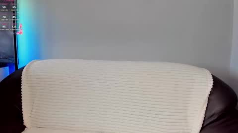 Snapshot of mikasssu chatting on November 2025 08:24:01 AM mikasssu online show from November 2025 08:24:01 AM