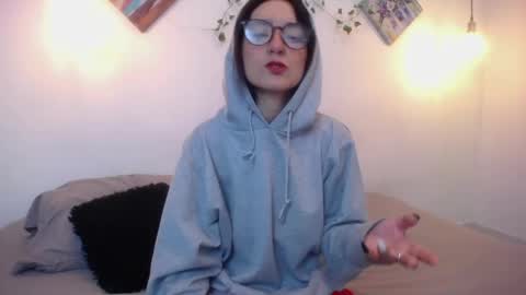 Snapshot of mikazaa_akerman chatting on April 2026 12:30:01 PM mikaza online show from April 2026 12:30:01 PM