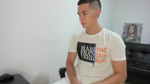 mike3xxx online show from September 2025 10:43:01 PM