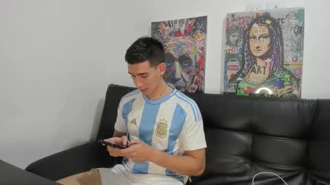 mike3xxx online show from September 2025 10:55:02 PM