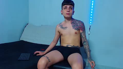 Mike IMDEPENDIENT MODEL online show from February 2025 02:53:01 AM