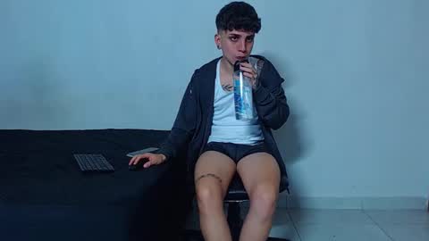 Mike IMDEPENDIENT MODEL online show from January 2026 03:44:02 AM