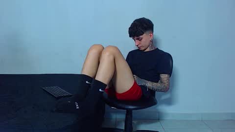 Mike IMDEPENDIENT MODEL online show from February 2026 02:55:02 AM