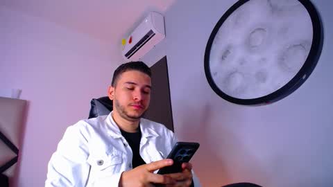 Mike  online show from December 2025 11:48:01 AM