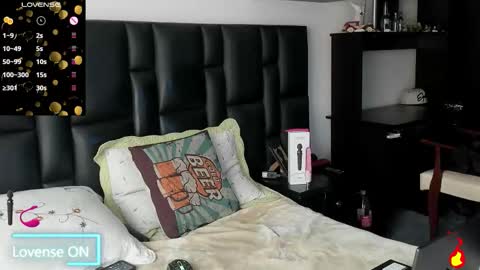 Snapshot of mike_bennet chatting on March 2026 08:55:01 PM Mike Bennet Make me Cum Please online show from March 2026 08:55:01 PM