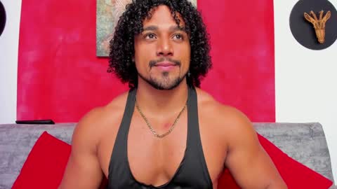 Snapshot of mike_estevess chatting on December 2024 04:21:01 AM   online show from December 2024 04:21:01 AM