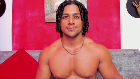 Snapshot of mike_estevess chatting on December 2024 11:32:01 AM   online show from December 2024 11:32:01 AM