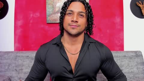 Snapshot of mike_estevess chatting on December 2024 03:29:02 AM   online show from December 2024 03:29:02 AM