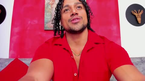 Snapshot of mike_estevess chatting on December 2024 07:33:02 AM   online show from December 2024 07:33:02 AM