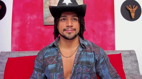 Snapshot of mike_estevess chatting on January 2025 01:59:01 AM   online show from January 2025 01:59:01 AM