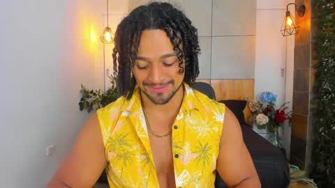 Snapshot of mike_estevess chatting on January 2025 06:24:02 AM   online show from January 2025 06:24:02 AM