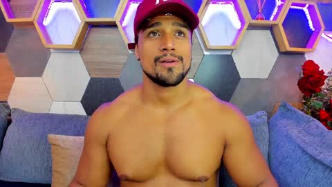 Snapshot of mike_estevess chatting on February 2025 03:41:02 PM   online show from February 2025 03:41:02 PM